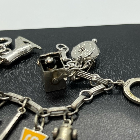 Vintage sterling silver charm bracelet enamel 11 charms some movable - Picture 6 of 16